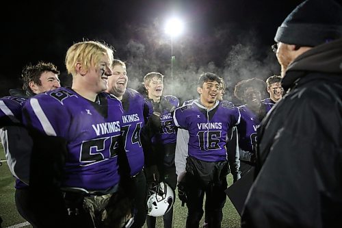 The Vincent Massey Vikings beat the Steinbach Sabres 31-23 in the Winnipeg High School Football League's Westman Bowl at the East Side Eagles Field in Winnipeg on Thursday. (Thomas Friesen/The Brandon Sun)