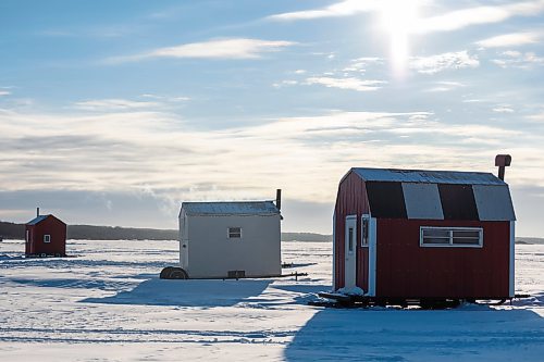 Ice fishing shacks sit on Lake Wahtopanah on Tuesday, Dec. 28. (Chelsea Kemp/The Brandon Sun)