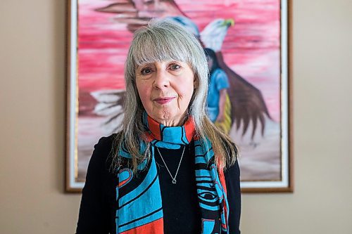 MIKAELA MACKENZIE / WINNIPEG FREE PRESS

Morgan Fontaine, who is learning Ojibwe through the online sessions in part because her late husband was a fluent speaker, and the language was an important part of his life, poses for a portrait in her home in Winnipeg on Monday, Jan. 3, 2022. For Bryce Hunt story.
Winnipeg Free Press 2021.