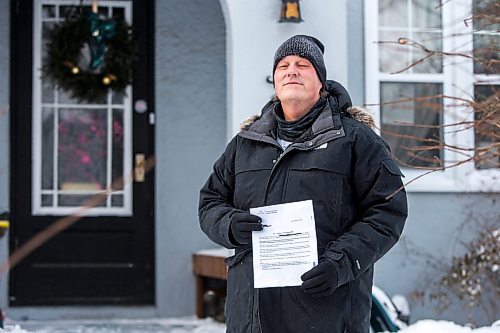 MIKAELA MACKENZIE / WINNIPEG FREE PRESS

Richard Kippen, a landlord who is so far on the hook for a tenantsՠunpaid water bill, poses for a portrait with a letter from the city in Winnipeg on Wednesday, Jan. 5, 2022. For Joyanne story.
Winnipeg Free Press 2022.