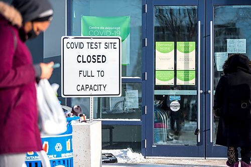 MIKAELA MACKENZIE / WINNIPEG FREE PRESS

Signage at the U of M COVID-19 testing site in Winnipeg on Thursday, Jan. 6, 2022. For Danielle story.
Winnipeg Free Press 2022.