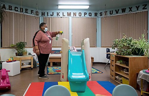 JESSICA LEE / WINNIPEG FREE PRESS

Sybile Kimley, supervisor at Lord Robert's Children's Programs, cleans and tidies up the daycare where she works at on January 7, 2022, after the children have left.

Reporter: Maggie









