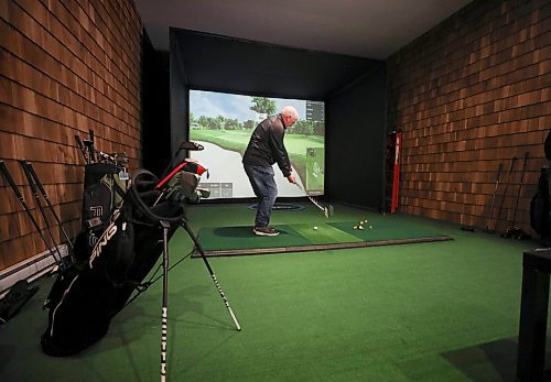 RUTH BONNEVILLE / WINNIPEG FREE PRESS

SPORTS - golf simulators

Photos taken at  Rossmere Golf &amp; Country Club, in one of their Golf Simulator booths (Sim Shack). with John Wiens teeing off.


Story on the local virtual golf scene in Winnipeg. Is it seeing a boom because of COVID?

Taylor Allen story 

Jan 10th,  2022

