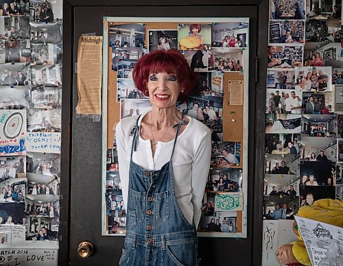JESSICA LEE / WINNIPEG FREE PRESS
Sandy Doyle, owner of Blondie’s Burgers is photographed on January 11, 2022 in her restaurant which is closing after 31 years.
Reporter: Dave