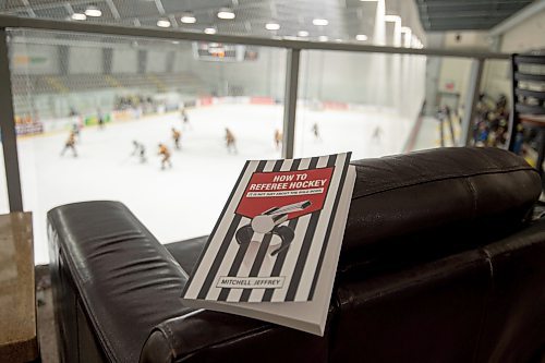 Mike Sudoma / Winnipeg Free Press
&#x201c;How to Referee Hockey&#x201d;, by Referee, Mitchell Jeffrey at the MTS Iceplex Tuesday evening
January 11, 2022