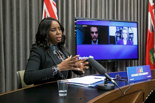 MIKE DEAL / WINNIPEG FREE PRESS
Premier Heather Stefanson (right), Health and Seniors Care Minister Audrey Gordon (left) and attending virtually, Dr. Jazz Atwal (left), deputy chief provincial public health officer, and Dr. Joss Reimer (right), medical lead, Vaccine Implementation Task Force, during the latest COVID-19 update at the Manitoba Legislative building Wednesday. 
220112 - Wednesday, January 12, 2022.