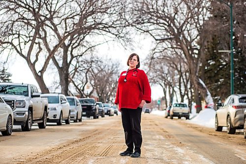MIKAELA MACKENZIE / WINNIPEG FREE PRESS

Dr. Donna Neufeld poses for a portrait in Morden on Wednesday, Jan. 12, 2022. For Malak story.
Winnipeg Free Press 2022.