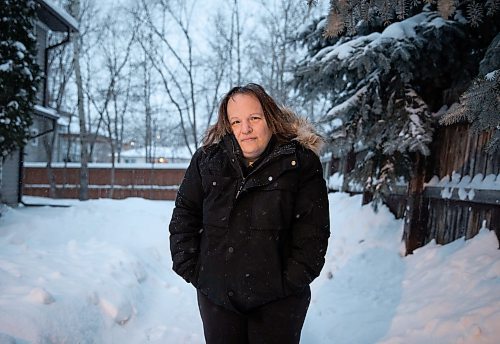 JESSICA LEE / WINNIPEG FREE PRESS

Jennifer Wilder poses for a photo near her home on January 12, 2022.

Reporter: Maggie








