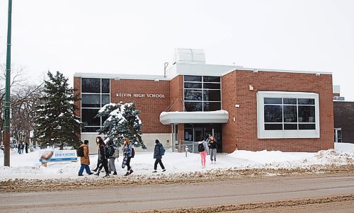 MIKE DEAL / WINNIPEG FREE PRESS
Students from Kelvin High School walkout during the middle of class to raise awareness of lack of student safety. The walkout was organized by students at more than 75 schools.
See Maggie Macintosh story
220117 - Monday, January 17, 2022.