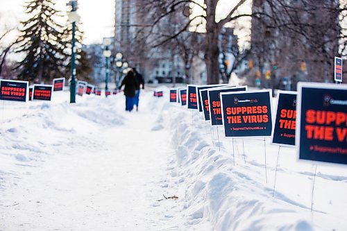 MIKAELA MACKENZIE / WINNIPEG FREE PRESS

A sign garden in support of and in solidarity with the Manitoba Students for COVID Safety Student Walkout on the legislative grounds in Winnipeg on Monday, Jan. 17, 2022. . For --- story.
Winnipeg Free Press 2022.