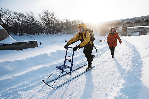 JOHN WOODS / WINNIPEG FREE PRESS
Viola and Dan Prowse, kick sledding enthusiasts, are photographed using their Esla T7 sled on the trails at the Forks Tuesday, January 18, 2022. The couple use their purpose built sled to explore the city.

Re: Wasney