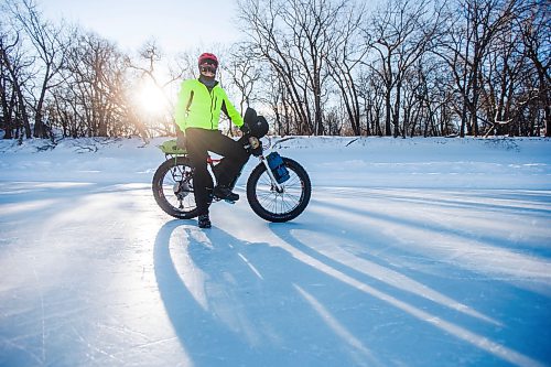 MIKAELA MACKENZIE / WINNIPEG FREE PRESS

Daniel Perry, who recently finished a 160 mile winter endurance cycling race, poses for a portrait with his bike in Winnipeg on Wednesday, Jan. 19, 2022. For Ben Waldman story.
Winnipeg Free Press 2022.