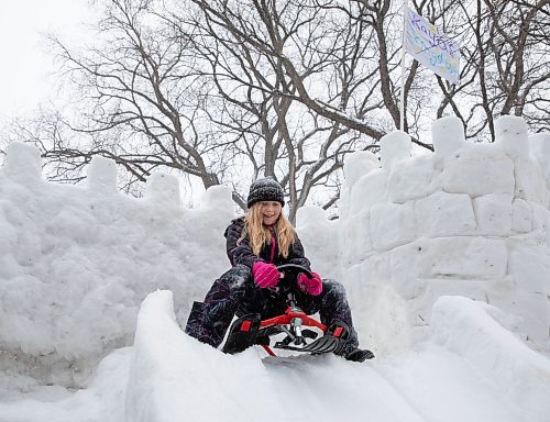 JESSICA LEE / WINNIPEG FREE PRESS

Kaya Raimbault is photographed going down the slide on a sled at the ice castle she built with the help of her neighbour Maurice &quot;Mo&quot; Barriault on January 21, 2022.

Reporter: Melissa



