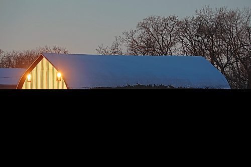 24012022
The setting sun reflects off a barn north of Brandon along Highway 10 on a clear Monday afternoon.  (Tim Smith/The Brandon Sun)