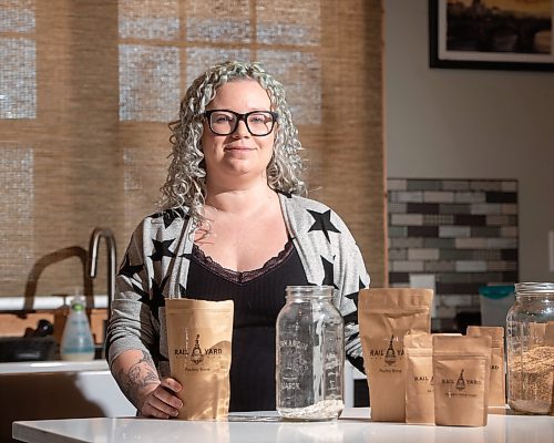 Mike Sudoma / Winnipeg Free Press
Jess Lester shows off some Railyard Spice Company product in her kitchen/work space at her home Tuesday afternoon
January 25, 2022