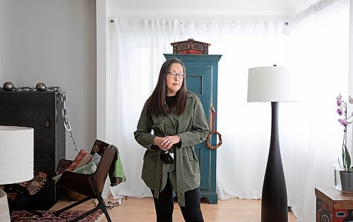 JESSICA LEE / WINNIPEG FREE PRESS

Roberta Stout is photographed at her home on January 26, 2022. Her dad, Bob, was diagnosed with Alzheimer&#x2019;s about three years ago.

Reporter: Sabrina





