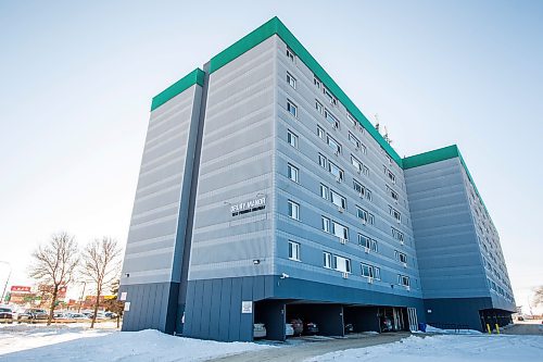 MIKAELA MACKENZIE / WINNIPEG FREE PRESS

1833 Pembina Highway (Drury Manor apartment block) in Winnipeg on Thursday, Jan. 27, 2022. Premier Heather Stefanson failed to disclose the sale of $32 million in property, including this address, in 2016 and 2019 and hasn't been able to say why. For Carol Sanders story.
Winnipeg Free Press 2022.