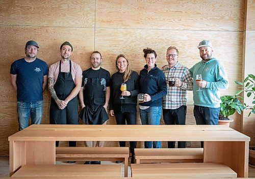 JESSICA LEE / WINNIPEG FREE PRESS

Staff at One Sixteen restaurant are photographed on January 26, 2022. From left: Neal McDonald, Keegan Misanchuk, Michael Robins, Amber Sarraillon, Morgan Wielgosz, Rob Stansel and Brad Chute,

Reporter: Eva + Ben S





