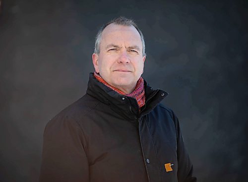 JESSICA LEE / WINNIPEG FREE PRESS

Shaun Loney poses for a portrait near City Hall on January 28, 2022.

Reporter: Joyanne





