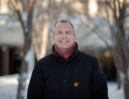 JESSICA LEE / WINNIPEG FREE PRESS

Shaun Loney poses for a portrait near City Hall on January 28, 2022.

Reporter: Joyanne





