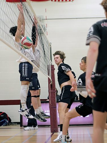 Assiniboine Cougars Vaughn Zimmer scores off the Providence Pilots block during their Manitoba Colleges Athletic Conference men's volleyball match at ACC on Friday. (Thomas Friesen/The Brandon Sun)