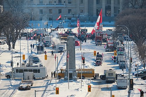 MIKE DEAL / WINNIPEG FREE PRESS
Protesters block the entrance to the Manitoba Legislative building on Broadway Avenue and have parked their trucks along Memorial all day Friday.
220204 - Friday, February 04, 2022.