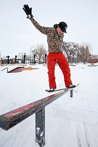 07022021
Quintin Kitson of Rapid City frontside board-slides a rail at the Kristopher Campbell Memorial Skatepark in Brandon while snow-skating with his brother Tanner on a mild Monday. (Tim Smith/The Brandon Sun)