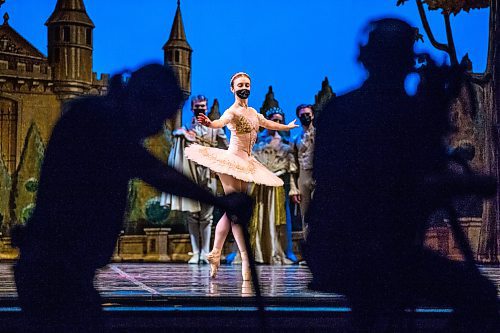 MIKAELA MACKENZIE / WINNIPEG FREE PRESS

The Royal Winnipeg Ballet does a filmed rehearsal of Sleeping Beauty, which will be released digitally, in Winnipeg on Tuesday, Feb. 8, 2022. For --- story.
Winnipeg Free Press 2022.