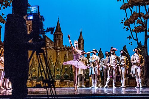 MIKAELA MACKENZIE / WINNIPEG FREE PRESS

The Royal Winnipeg Ballet does a filmed rehearsal of Sleeping Beauty, which will be released digitally, in Winnipeg on Tuesday, Feb. 8, 2022. For --- story.
Winnipeg Free Press 2022.