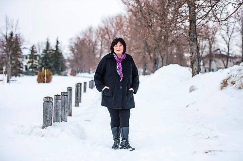 MIKAELA MACKENZIE / WINNIPEG FREE PRESS

Melanie Maher, a PC candidate vying for the party&#x2019;s nomination to run in the Fort Whyte byelection, poses for a portrait by the Linden Woods Community Centre in Winnipeg on Thursday, Feb. 10, 2022. For Carol Sanders story.
Winnipeg Free Press 2022.