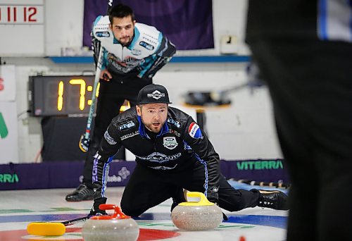 JOHN WOODS / WINNIPEG FREE PRESS
Colton Lott looks on as Mike McEwen calls the shot in the Manitoba Mens Curling Championship in Selkirk, Sunday, February 13, 2022. McEwen went on to defeat Lott.

Re: Allen