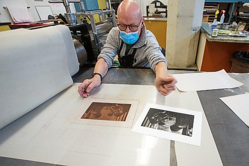 MIKE DEAL / WINNIPEG FREE PRESS
Ted Howorth is a printmaker and wheelchair user who was involved in the consultation process for an arts venue audit created by the Arts Accessibility Network Manitoba. The audit aims to give venue operators ways to make their space more accessible for patrons and artists with disabilities.
At the Martha Street Studio, Ted, works on printing one of his mezzotint plates Monday afternoon. The printing studio is in the basement of the building and requires him to use an elevator to gain access. The majority of the equipment is already somewhat accessible to him with only the odd item that is requires a bit more effort to access.
See Eva Wasney story
220214 - Monday, February 14, 2022.