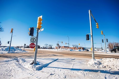 MIKAELA MACKENZIE / WINNIPEG FREE PRESS

McGillivray Boulevard and Irene Street in Winnipeg on Thursday, Feb. 17, 2022. For Ryan Thorpe story.
Winnipeg Free Press 2022.