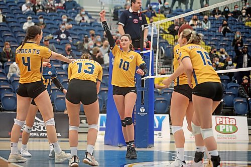 17022022
Keely Anderson #10 of the Brandon University Bobcats celebrates a point with teammates during university women's volleyball action against the University of Winnipeg Wesmen at the BU Healthy Living Centre on Thursday evening.  (Tim Smith/The Brandon Sun)