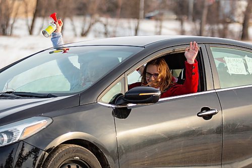 A convoy for freedom rolls out of Brandon Saturday morning. The protest was in support of truckers in Ottawa calling for an end to all public health measures. Manitoba Premier Heather Stefanson said at a press conference Friday proof of vaccine requirements will expire March 1 with masking mandates to follow on March 15. Capacity limits will be outright eliminated for outdoor gatherings and indoor spaces such as restaurants, gyms, libraries, casinos, movie theatres and other entertainment venues. The convoy departed Brandon and visited Carberry, Sidney, Austin, MacGregor, Portage la Prairie, Gladstone, Neepawa and Minnedosa. (Chelsea Kemp/The Brandon Sun)