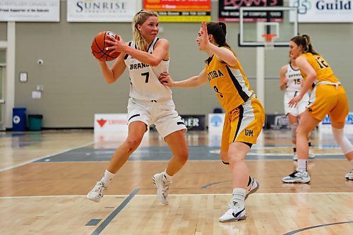 Brandon University Bobcats Reetta Tulkki defends against the University of Manitoba Bisons Talia Peters in a Canada West women&#x573; basketball game at the Healthy Living Centre Friday. (Chelsea Kemp/The Brandon Sun)