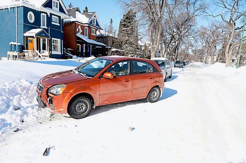 RUTH BONNEVILLE / WINNIPEG FREE PRESS

Local - Deep ruts

Vehicle on Furby Street (between Ellice and Sargent) stuck in snow bank with broken front end. 

Many residential streets in Winnipeg  have deep, slippery ruts which make it very hazardous to drive on.  Many vehicles navigating the ruts may fishtail due to the deep grooves and spin 180 degrees into a snow banks parked vehicles.
 
Feb 22nd, 2022