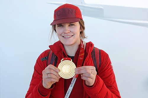 22022022
Local Olympian Kristen Campbell holds the gold medal she won as part of Team Canada's women's hockey team at the Olympic Games Beijing 2022. 
(Tim Smith/The Brandon Sun)