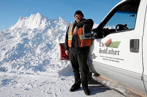 JOHN WOODS / WINNIPEG FREE PRESS
Troy Schmid, owner of The Sodfather Lawn Care and Snow Clearing, is photographed with his truck plow, Tuesday, February 22, 2022. Schmid has been busy this year.

Re: Abas