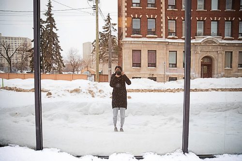 JESSICA LEE / WINNIPEG FREE PRESS

February 8, 2022: After lunch, I walk around the neighbourhood to look for interesting photos. At 2C, today is one of the warmest days in weeks and I feel comfortable going out with only one sweater and my parka. I don&#x2019;t even wear a hat or bring gloves.