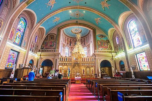 MIKAELA MACKENZIE / WINNIPEG FREE PRESS

People pray for the Ukraine at Sts. Vladimir &amp; Olga Cathedral in Winnipeg on Thursday, Feb. 24, 2022. For Erik story.
Winnipeg Free Press 2022.