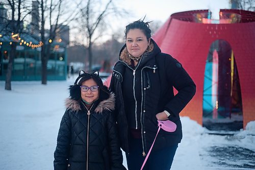 CODY SELLAR / WINNIPEG FREE PRESS
Winter Sinclair and her mother Felicia Sinclair
Winter: ҉tճ made it harder to have play dates.ӍFelicia: ҁnd sheճ fallen behind in school because of closures and stuff. So we have to do extra work after school to catch up.
