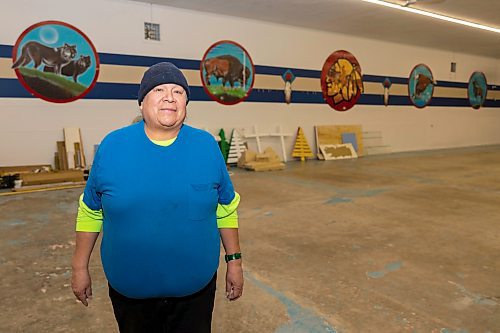 Sioux Valley Dakota Nation artist Roland Ironman showcases his mural in Veteran&#x573; Hall on Wednesday, March 2. (Chelsea Kemp/The Brandon Sun)