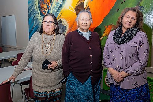 Healing the Family Within session participants Julia Brandon, left, Alice Rose Clearsky and Linda Clearsky at the Mahkaday Ginew Memorial Centre Friday. (Chelsea Kemp/The Brandon Sun)