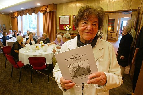 Marc Gallant / Winnipeg Free Press.  Local- World War 2 permit teachers honored at tea at government house. Louisa Loeb, a permit teacher herself, compiled book of 20 permit teachers experiences. 070828.