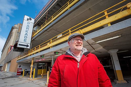 MIKE DEAL / WINNIPEG FREE PRESS
Historian Christian Cassidy outside The Bay Parkade at 450 Portage Avenue, Friday afternoon.
see Brenda Suderman story
220325 - Friday, March 25, 2022.