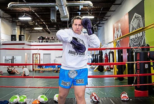 JESSICA LEE / WINNIPEG FREE PRESS

Sara Carter is the first president of the Kickboxing Association. She is photographed at Dave&#x2019;s Gym on March 25, 2022.


