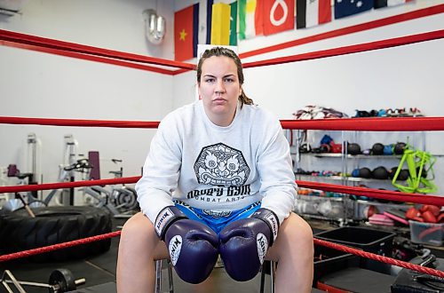 JESSICA LEE / WINNIPEG FREE PRESS

Sara Carter is the first president of the Kickboxing Association. She is photographed at Dave&#x2019;s Gym on March 25, 2022.


