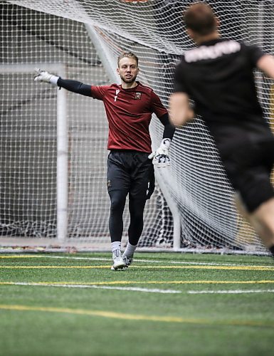 \RUTH BONNEVILLE / WINNIPEG FREE PRESS

Sports - valour training camp

Valour FC goalie, Jonathan Sirois, practices with his team at  indoor field at WSF Soccer South Monday.  

Mike Sawatzky  | Sports Reporter

March 28th,  2022

