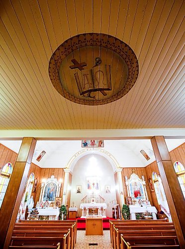 JOHN WOODS / WINNIPEG FREE PRESS
Winnipeg cartoonist Jacob Maydanyk&#x573; work of the Alpha and Omega, top, in the Holy Ghost Ukrainian Catholic Church on Ada Street Tuesday, March 29, 2022. 

Re: Waldman